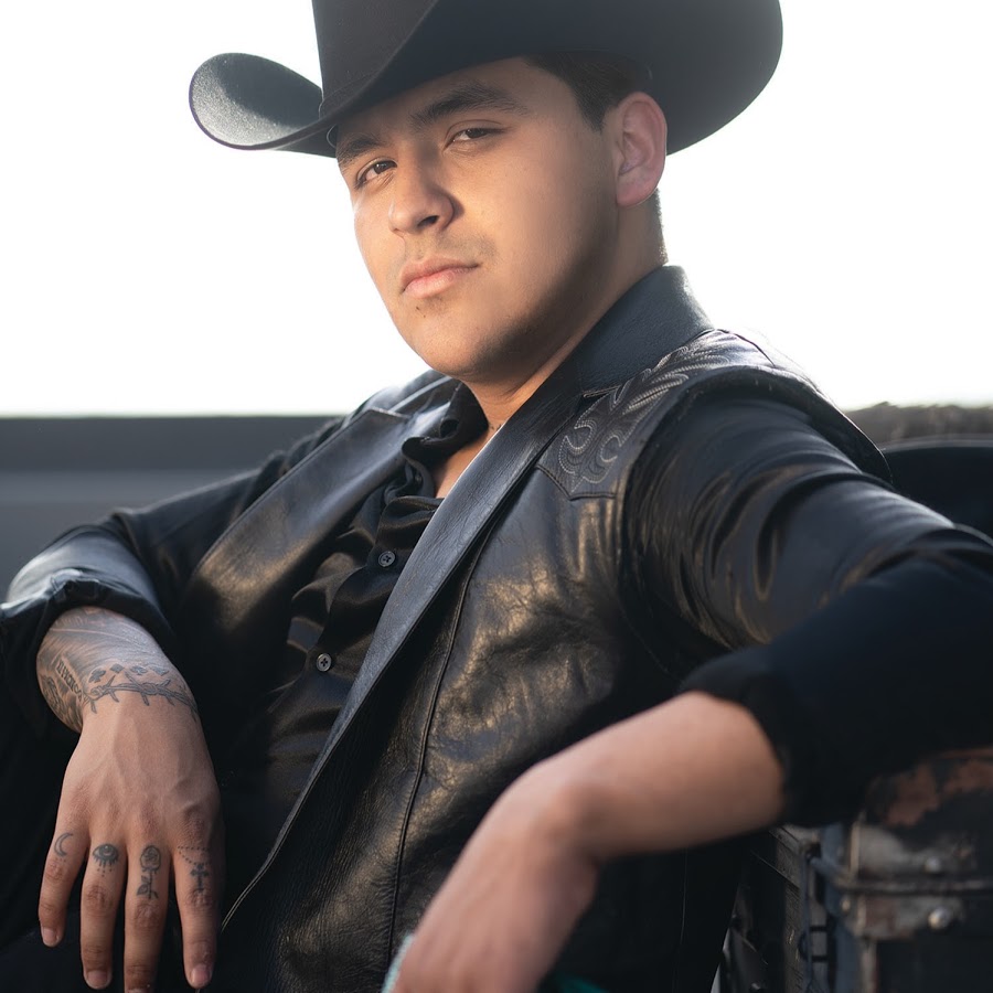 Christian nodal was born and raised in caborca, sonora, mexico. 