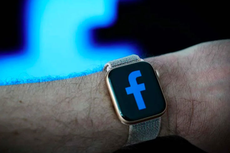 El primer reloj inteligente de Facebook tendrá una cámara desmontable